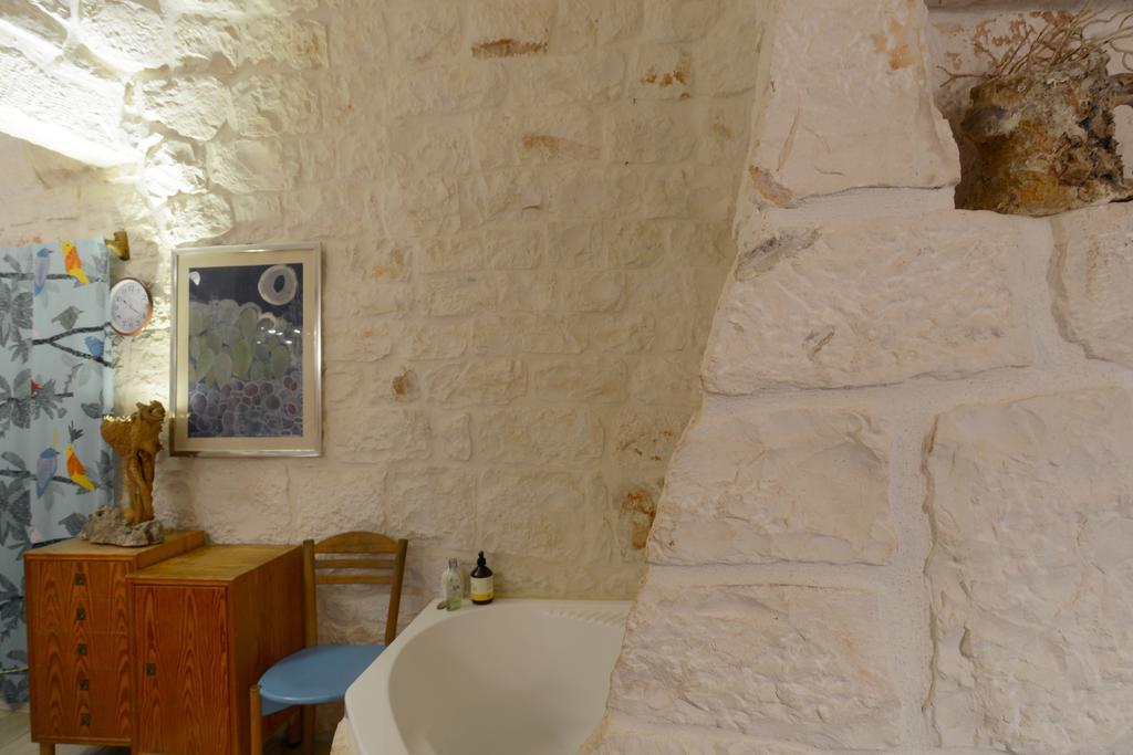Вілла Trulli La Gufa Остуні Екстер'єр фото