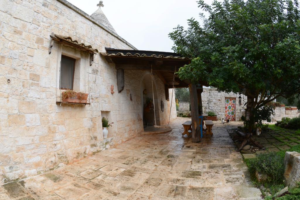 Вілла Trulli La Gufa Остуні Екстер'єр фото
