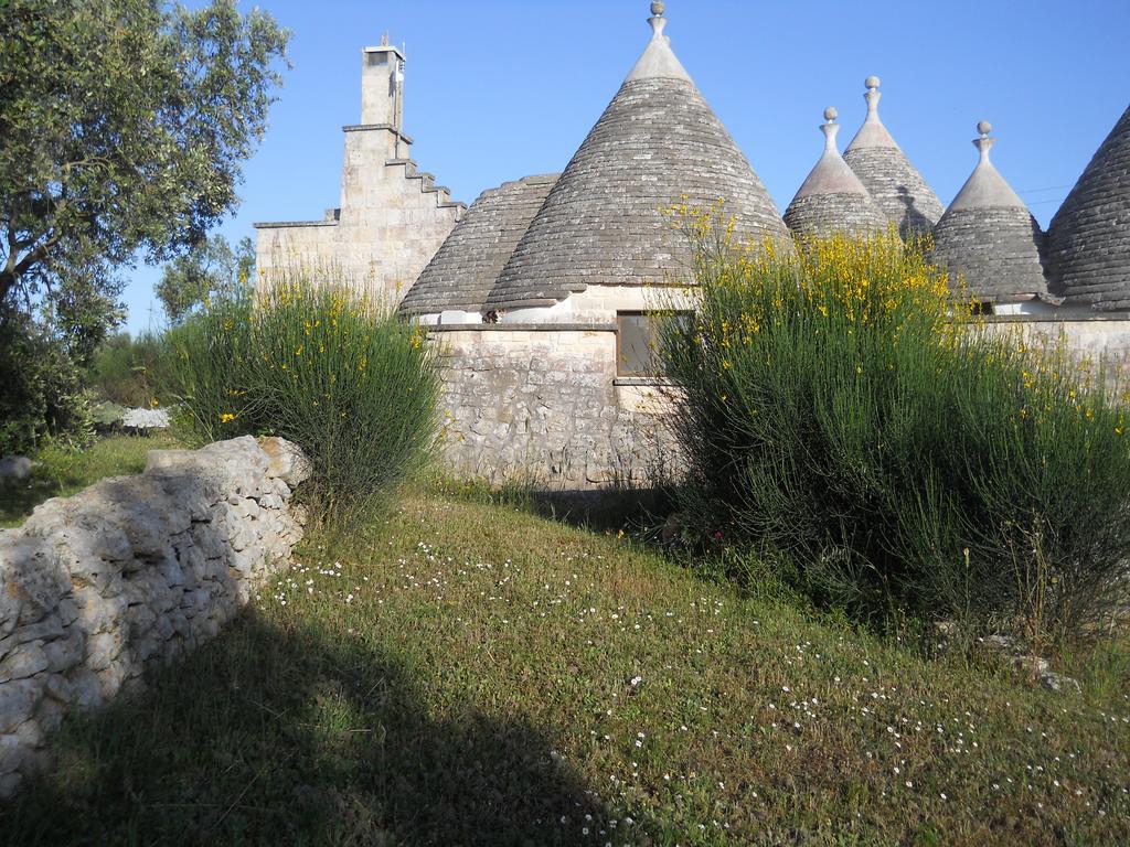 Вілла Trulli La Gufa Остуні Екстер'єр фото